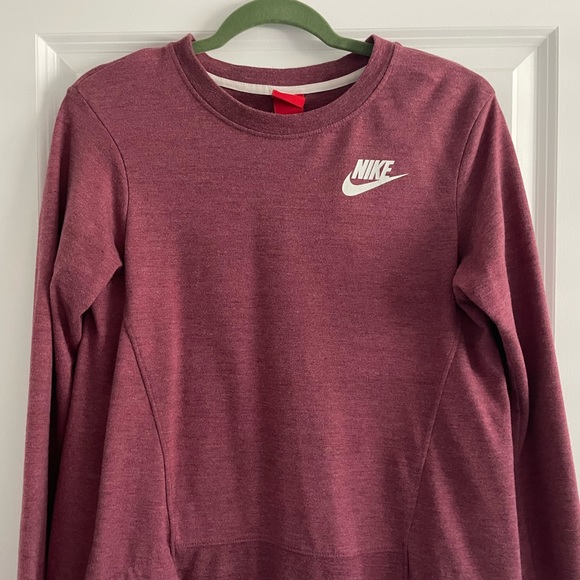 Nike Sweatshirt - Picture 1 of 3